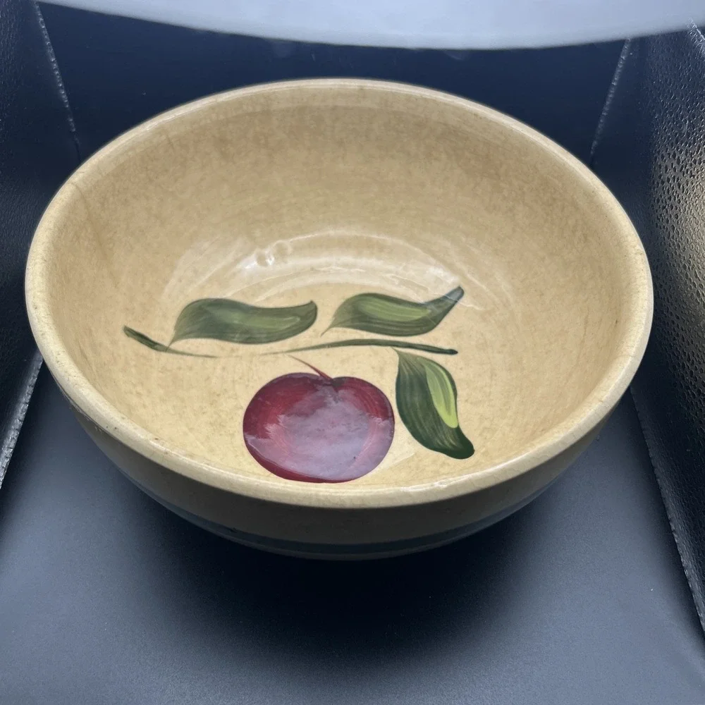 Vintage Watt #73 Oven Ware USA Pottery / 3-Leaf Apple - Serving Bowl